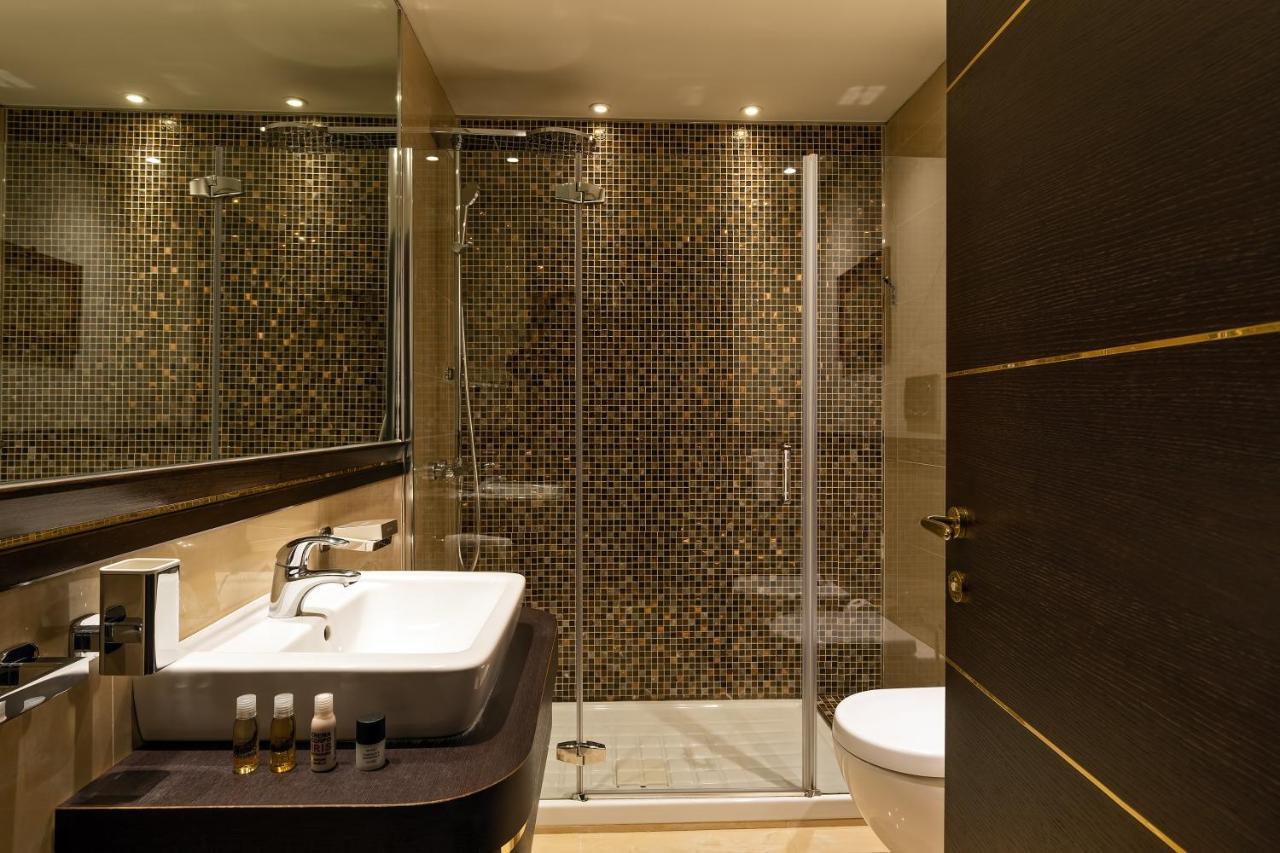 Suite with Terrace,1697847748:JPEG